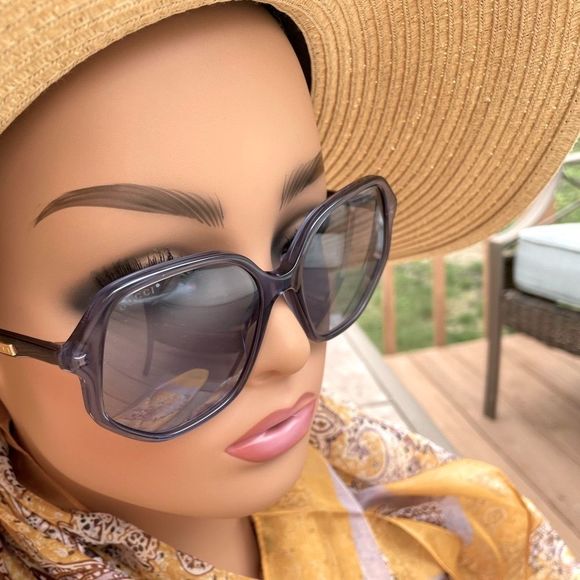 Gucci Sunglasses - Picture 5 of 16